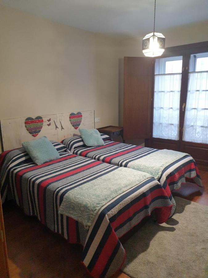 Apartamento Cine Colon リバデオ エクステリア 写真