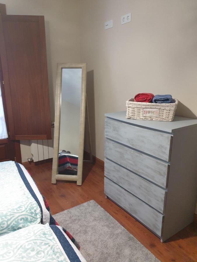 Apartamento Cine Colon リバデオ エクステリア 写真