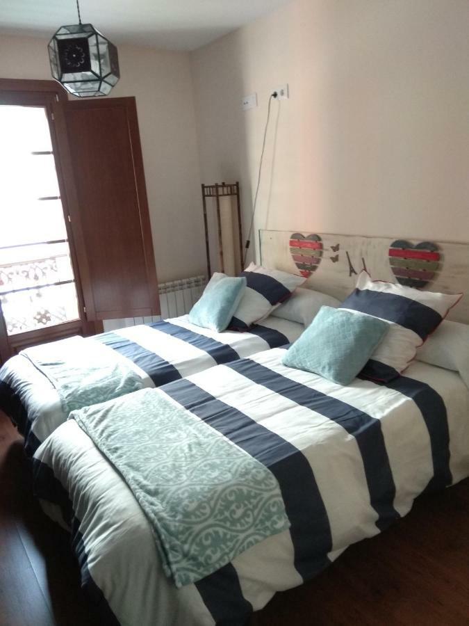 Apartamento Cine Colon リバデオ エクステリア 写真