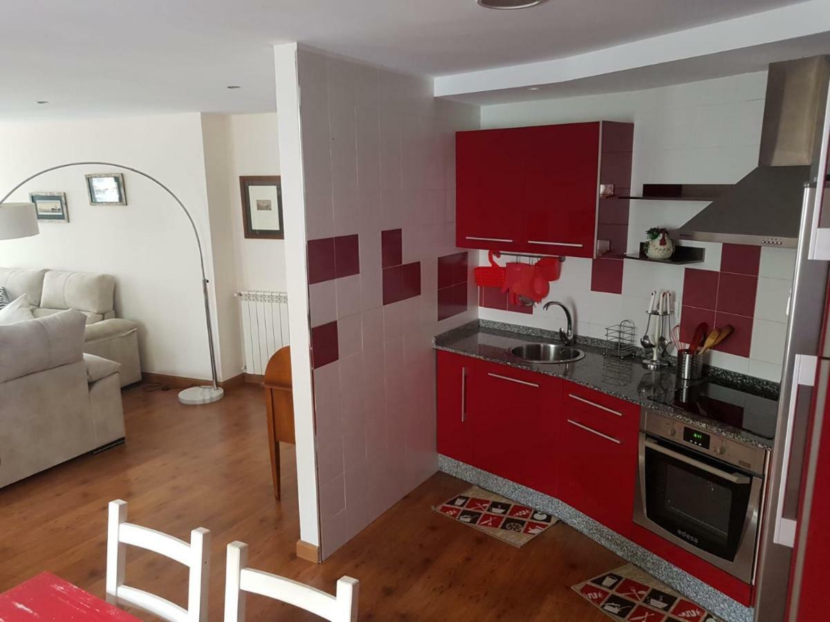 Apartamento Cine Colon リバデオ エクステリア 写真