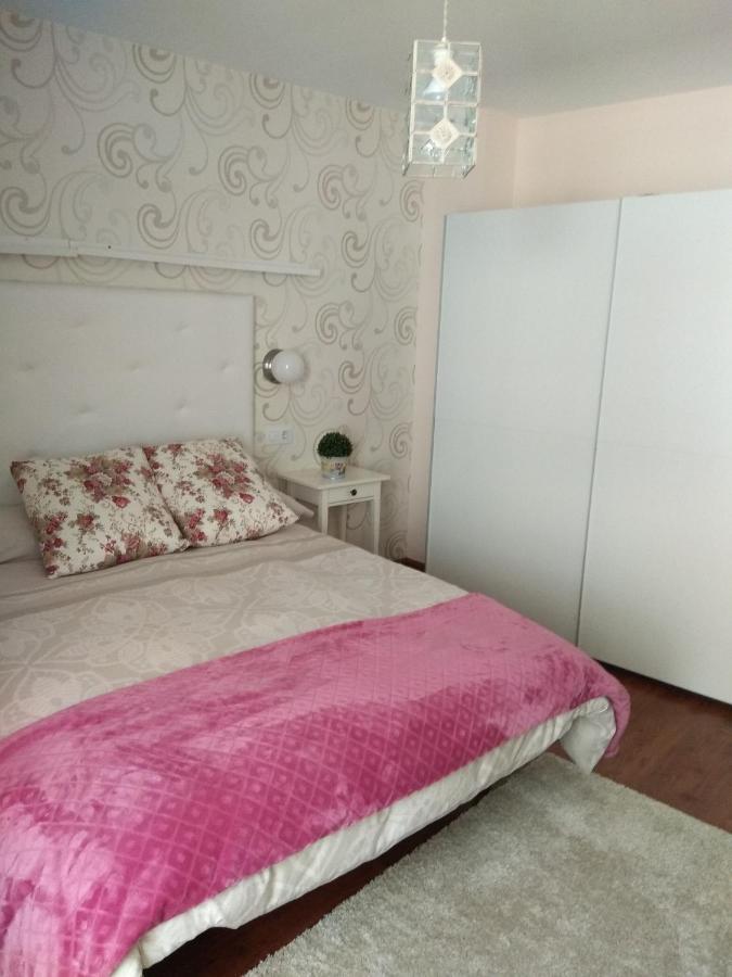Apartamento Cine Colon リバデオ エクステリア 写真