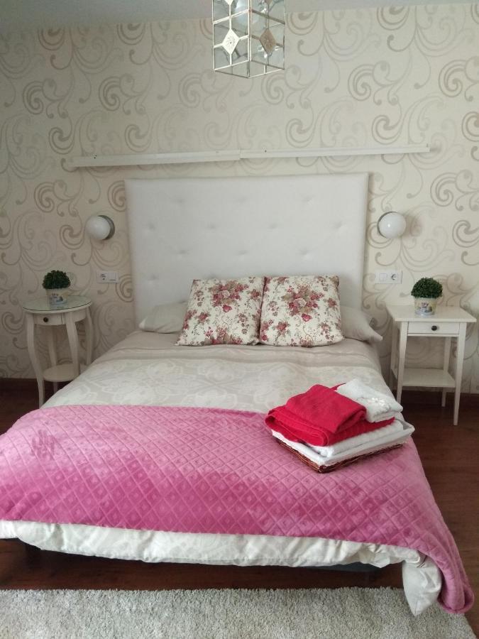 Apartamento Cine Colon リバデオ エクステリア 写真